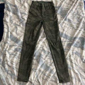 AMERICAN EAGLE curvy super high rise jegging